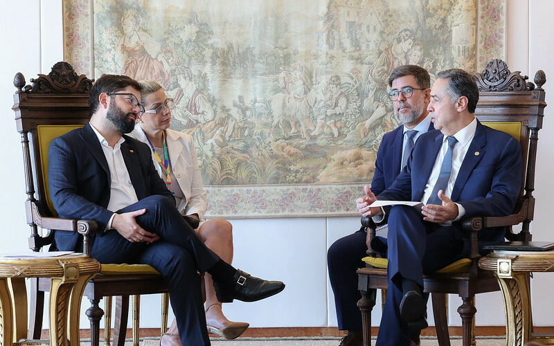 Crusoé: Por que Boric se recusou a usar a gravata do STF