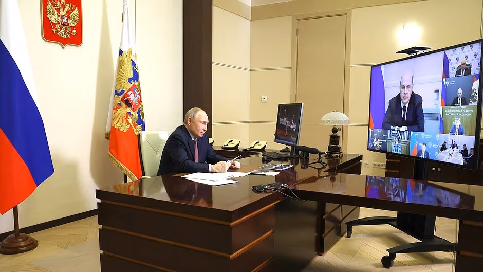 Putin anuncia cessar-fogo de três dias em maio