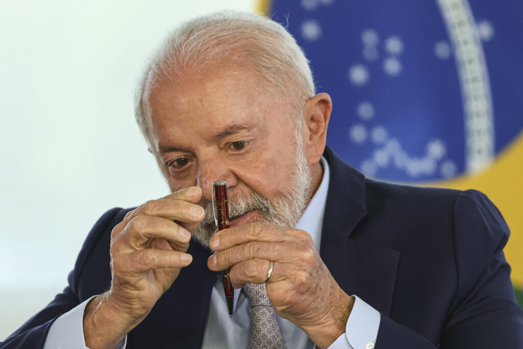 Crusoé: deputado quer PEC para acabar com sigilo de informações do Planalto