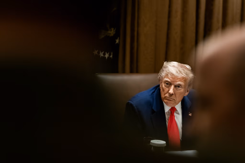 Trump proíbe entrada de cidadãos de 12 países nos EUA