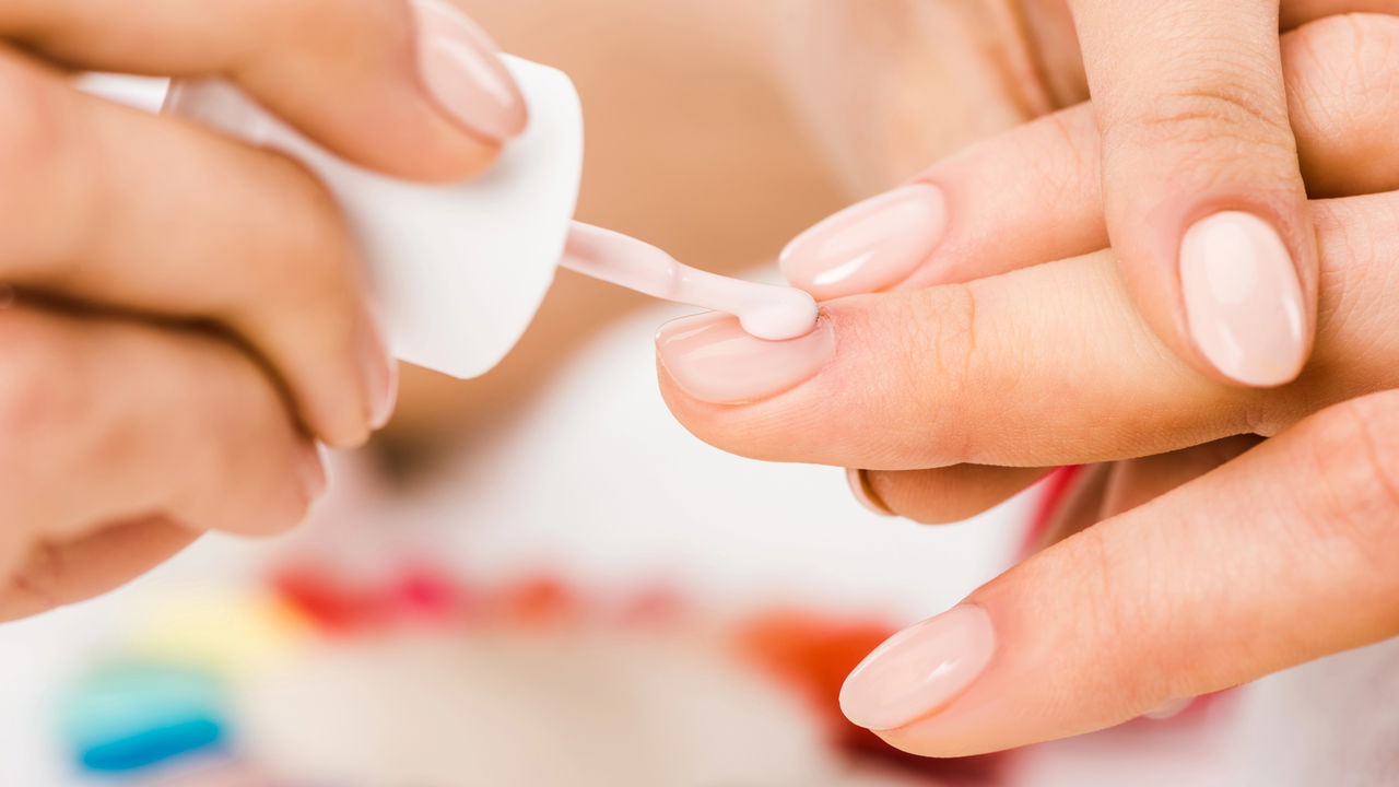 A beleza das unhas arredondadas e a magia por trás da simplicidade