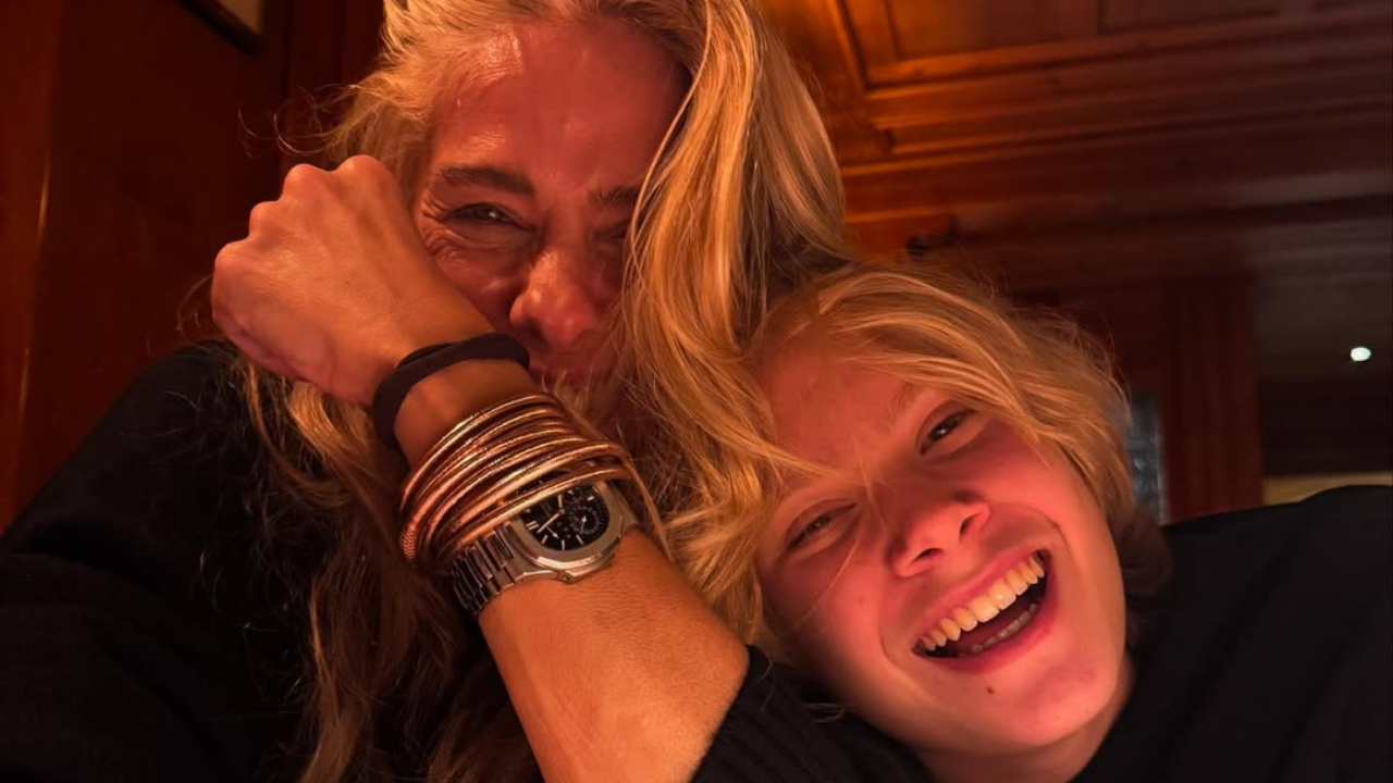 Adriane Galisteu recebe declaração do filho e comove internautas