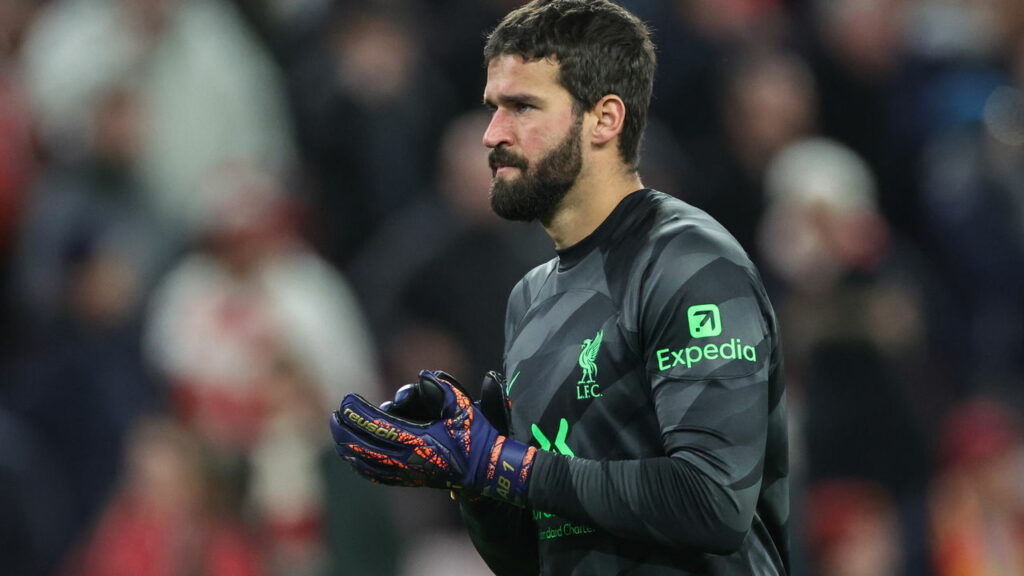 No 'Dia do Goleiro' confira os 10 mais bem pagos do mundo