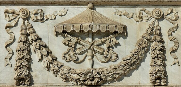 Quem comanda o Vaticano agora?