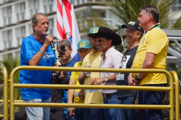 &quot;Inconformado. O que mais posso dizer?”, diz Valdemar sobre prisão domiciliar de Bolsonaro