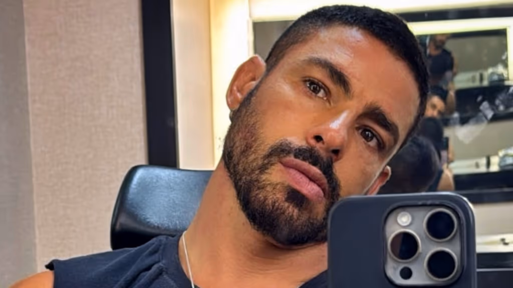 Cauã Reymond teria pedido para deixar novela após polêmicas