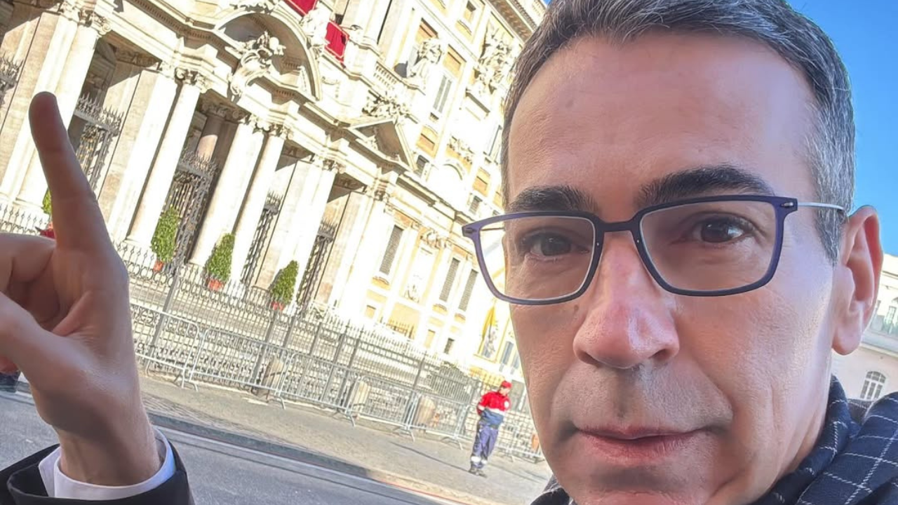 César Tralli se despede de Roma após cobertura da morte do Papa
