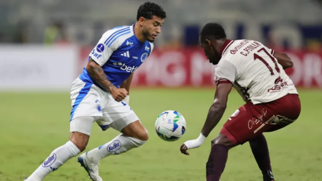 Cruzeiro perde e se complica na Sul-Americana