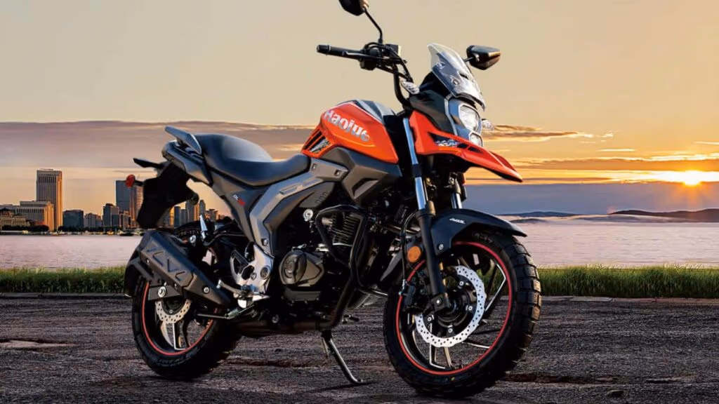 Esse modelo de 162cc está virando o novo xodó entre os motociclistas urbanos