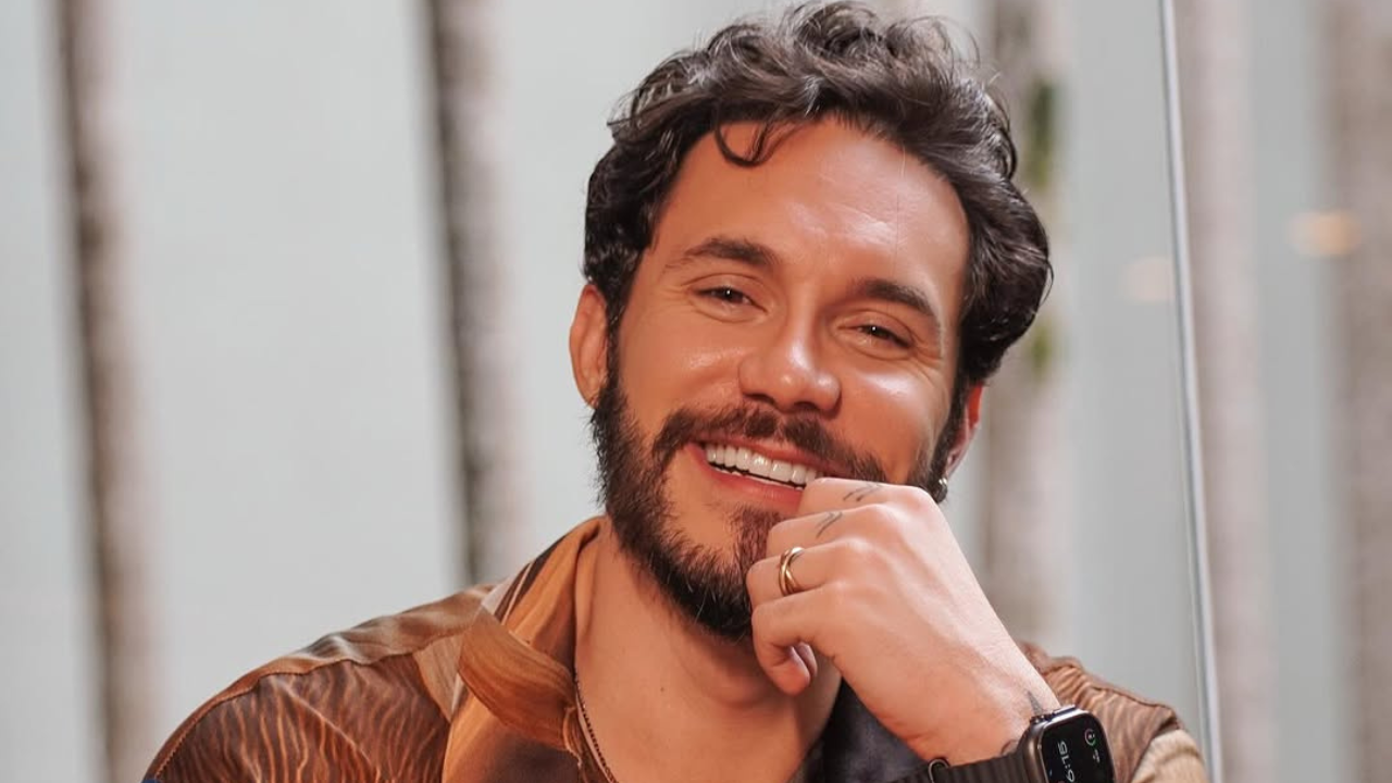 Eliezer chora após ser questionado sobre sua fé