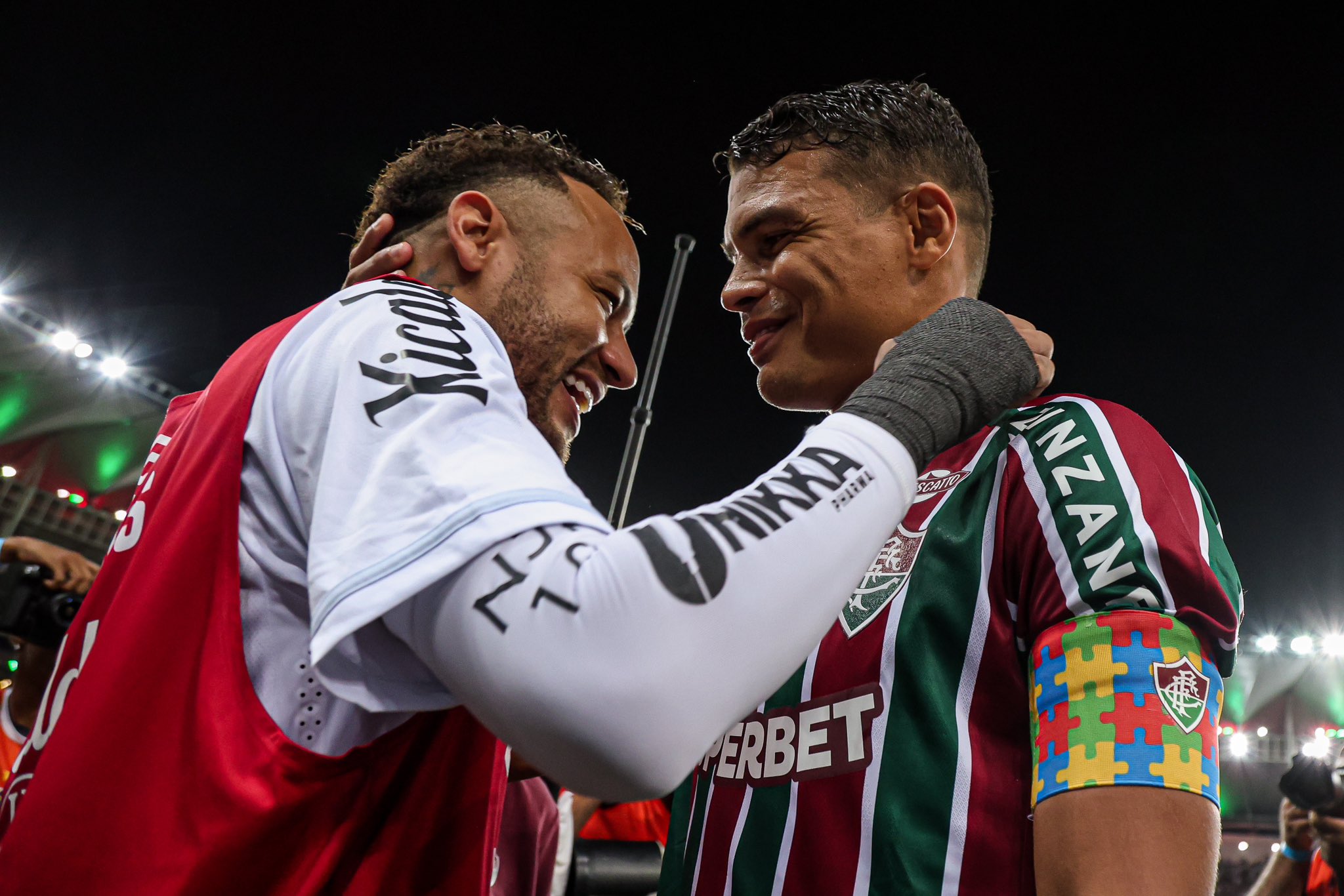 Em retorno de Neymar, Santos perde para o Fluminense