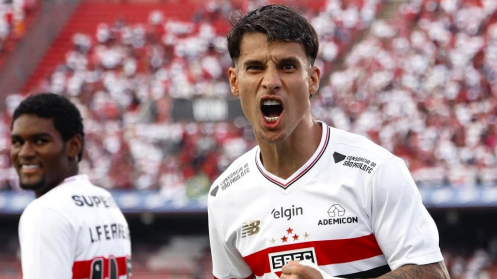 São Paulo vence o Santos no clássico pelo Brasileirão