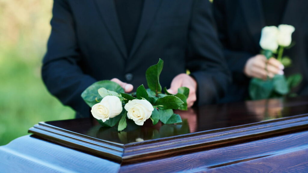 Funerária é condenada prestar serviço vexatório durante funeral