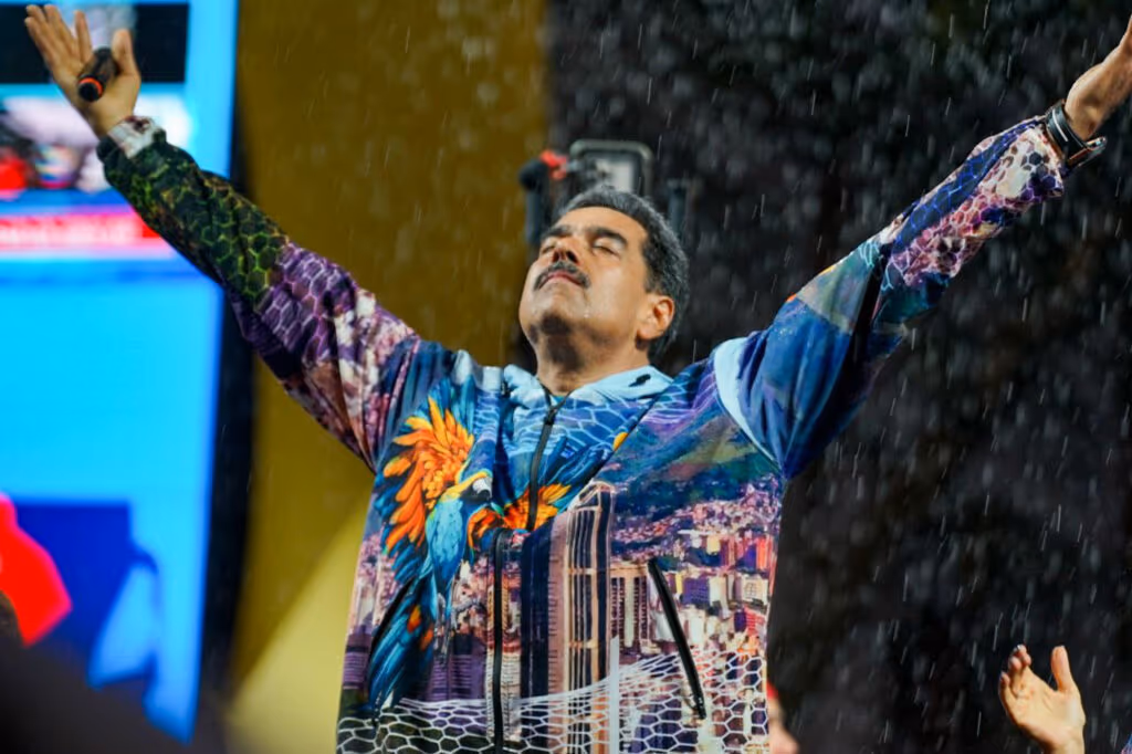 Agora, Maduro quer paz