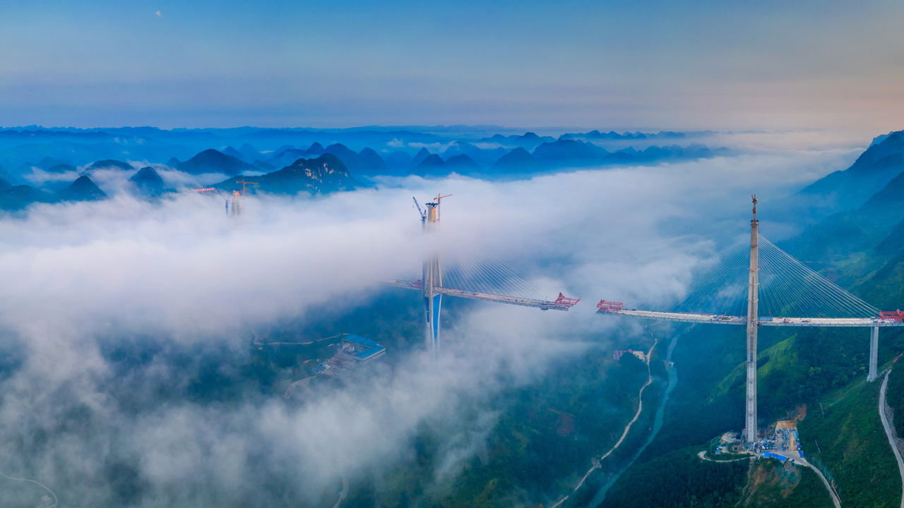 Ponte mais alta do mundo: Um marco de engenharia na China