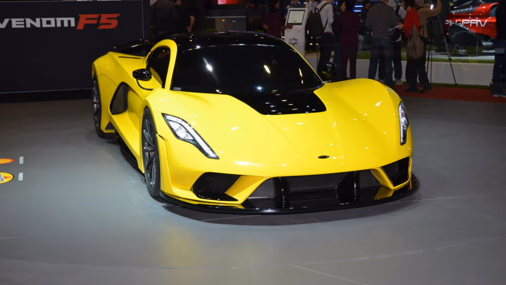 Hennessey lança motor de 2.059 cv no pacote mais potente do mundo