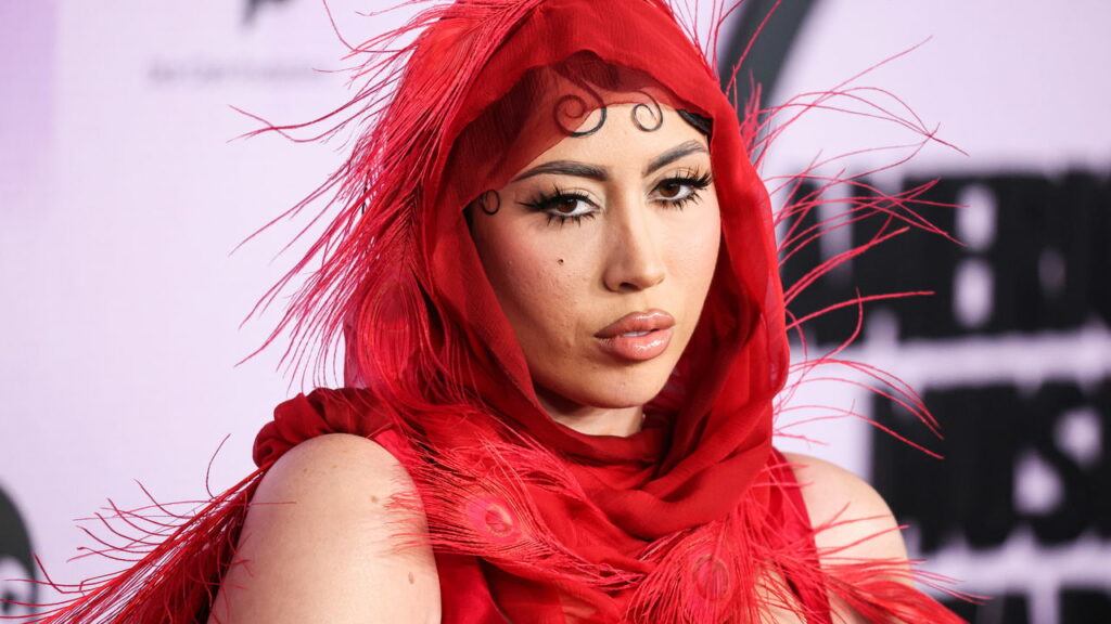 Kali Uchis lamenta perda da mãe