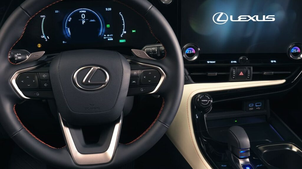 Lexus aposta alto no Brasil com SUV híbrido que acelera como esportivo