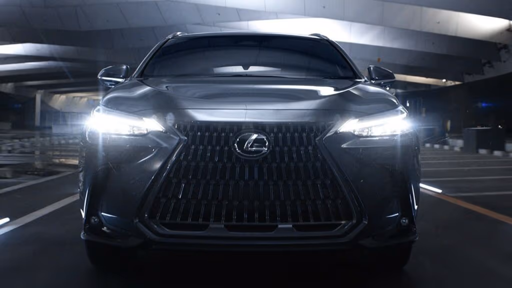 Lexus aposta alto no Brasil com SUV híbrido que acelera como esportivo