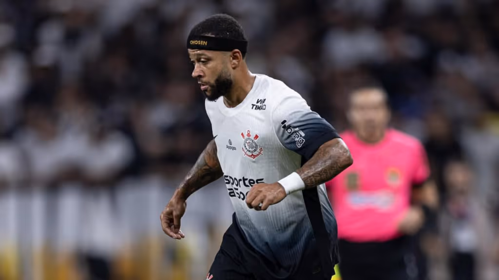 MC Poze detona jogador do Mirassol por ataques a Memphis