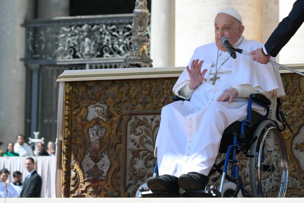 Morte do Papa Francisco causa cancelamento de rodada de grande Liga europeia