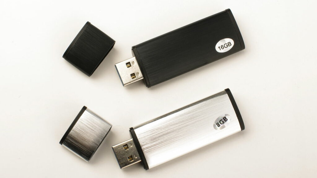 Pendrive não morreu! Veja as utilidades incríveis