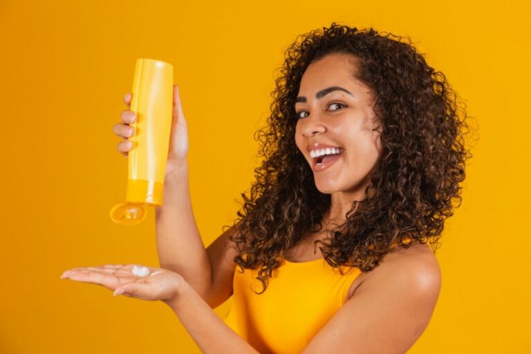 5 dicas para combater a oleosidade do cabelo