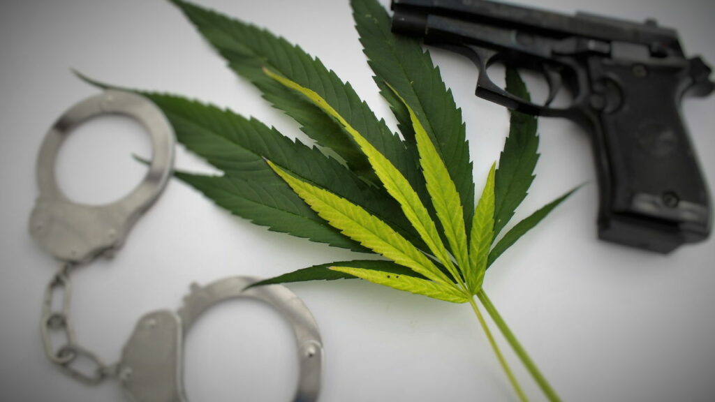 Quadrilha de Beltrão movimentou mais de R$ 52 milhões com drogas