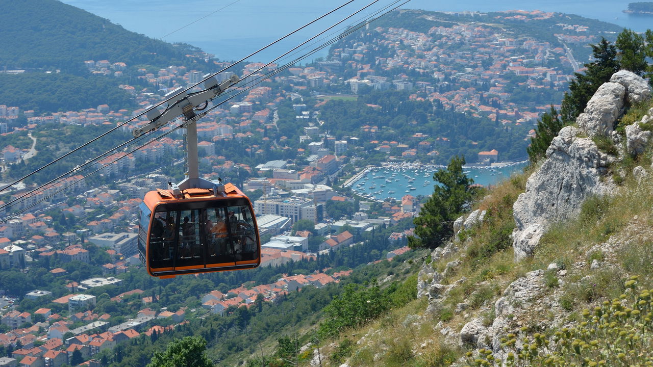 Quatro pessoas morrem após queda de teleférico na Itália