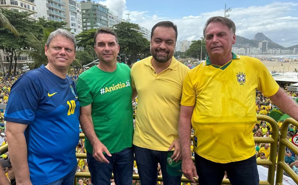 Crusoé: Direita lidera em pesquisa para o Senado no Rio