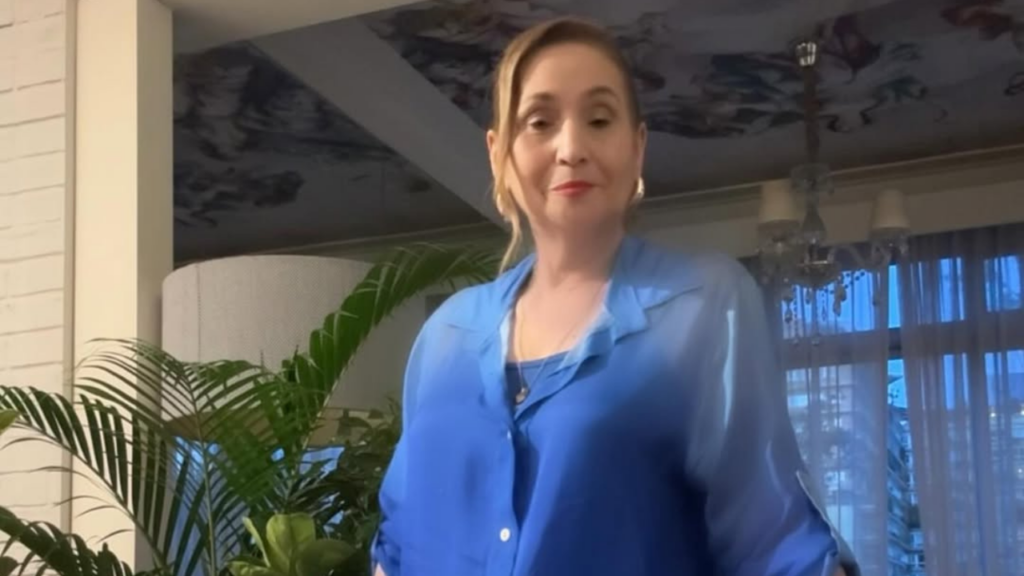 Sônia Abrão detona a Globo por ausência de nome no especial