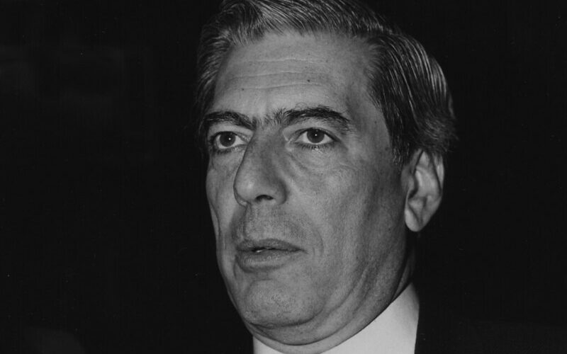 Crusoé: Vargas Llosa vive!