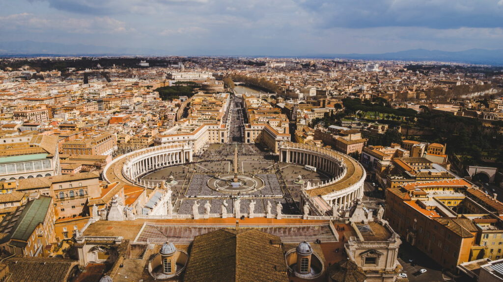 Guarda Suíça investiga conduta antissemita no Vaticano