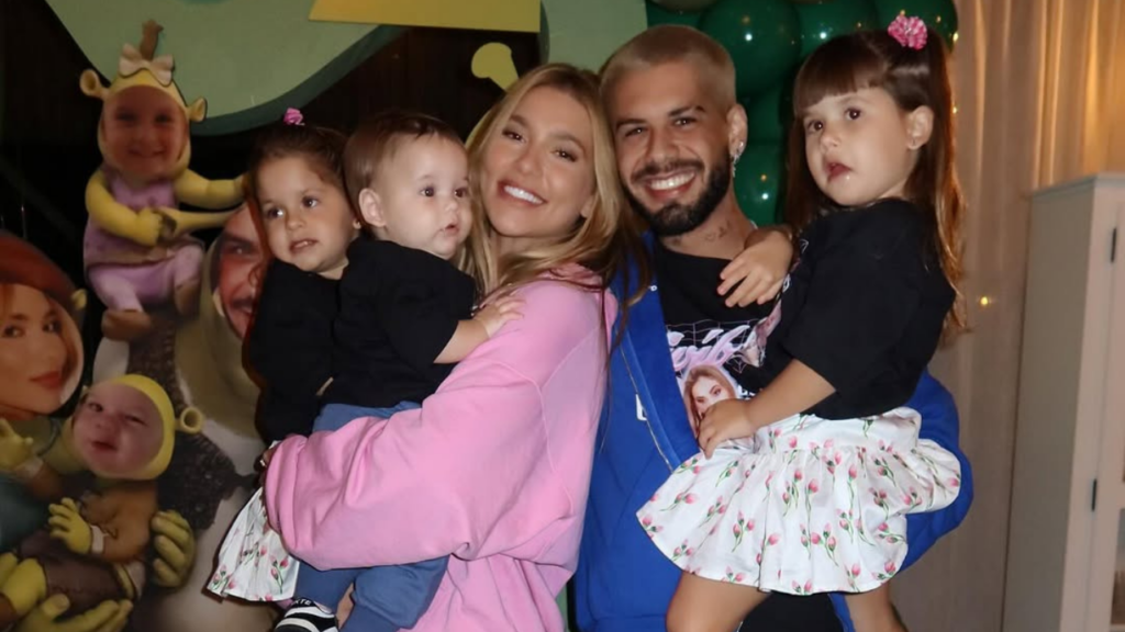 Virginia Fonseca ganha festa surpresa de aniversário