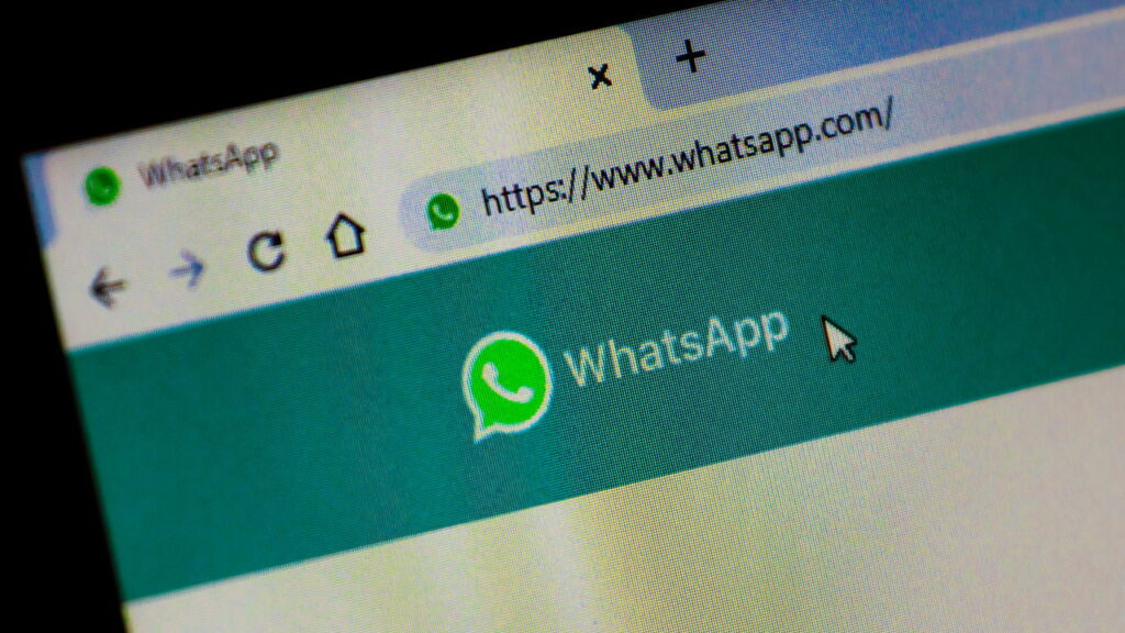 Falha de segurança atinge o WhatsApp Web, entenda