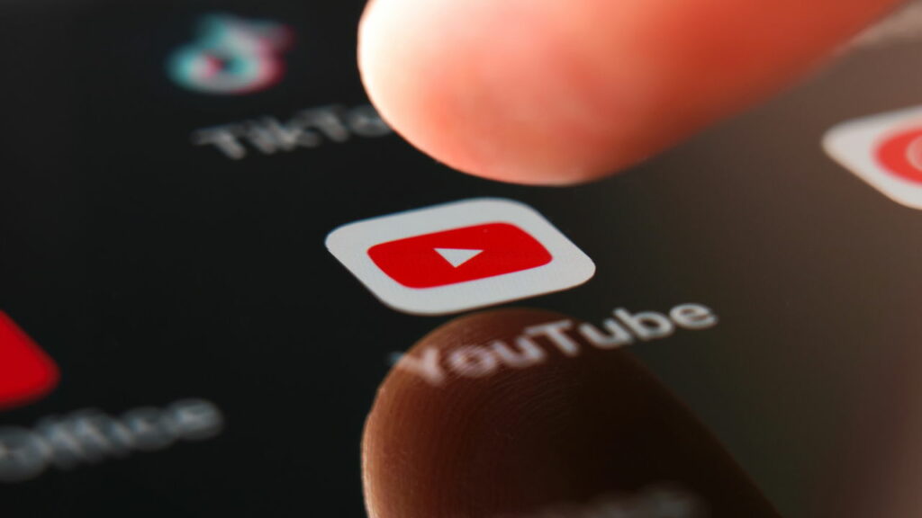 Youtube completa 20 anos, veja o primeiro vídeo