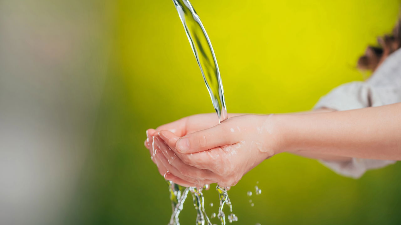 Saiba como armazenar corretamente água potável na sua casa