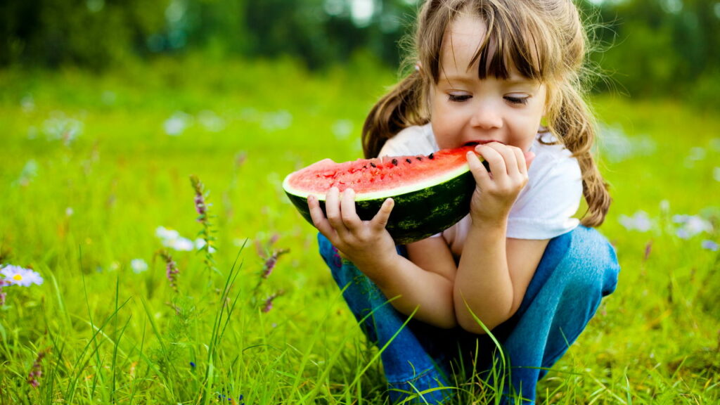 Dicas para uma alimentação saudável, colorida e divertida para seus pequenos
