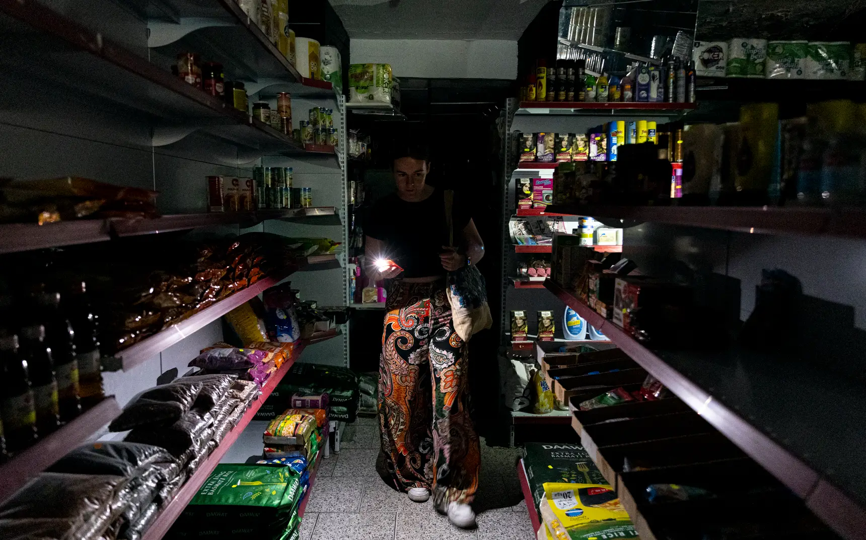 Energia se estabiliza na Península Ibérica mas causa de apagão é desconhecida