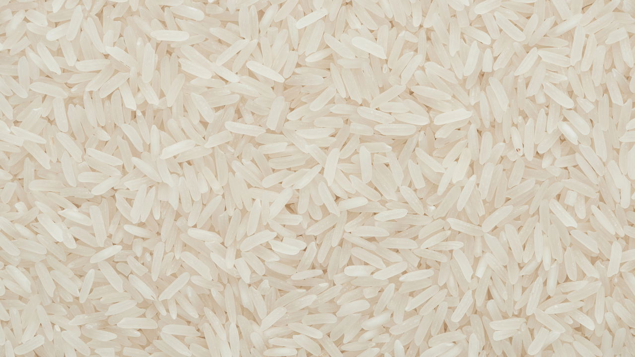 Toneladas de arroz e feijão são apreendidos em Araraquara