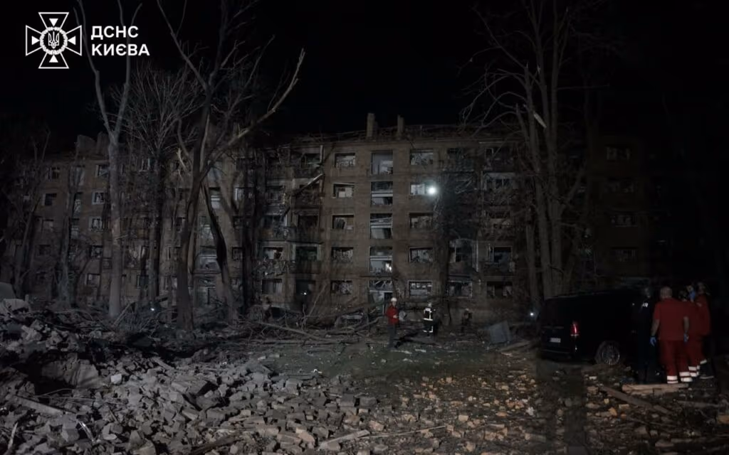 Ataque russo a Kiev deixa pelo menos 9 mortos