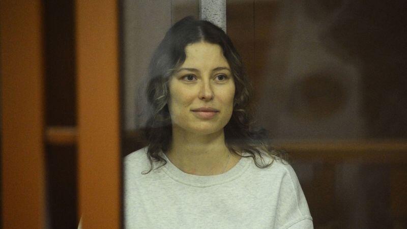 Rússia liberta bailarina russo-americana Xenia Karelina