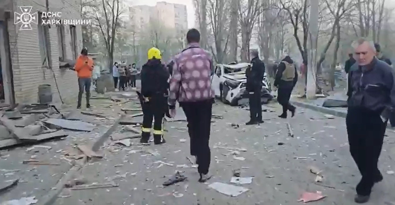 Zelensky denuncia bombardeio russo: ‘Assim começou a Sexta-feira Santa’