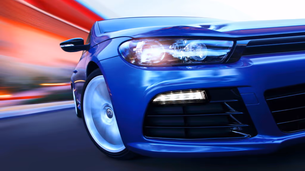 Lei do Farol já está em vigor e pode gerar multas para motoristas