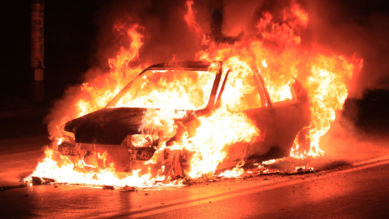 Carro bash  prefeito de Botuporã é atacado em incêndio criminoso