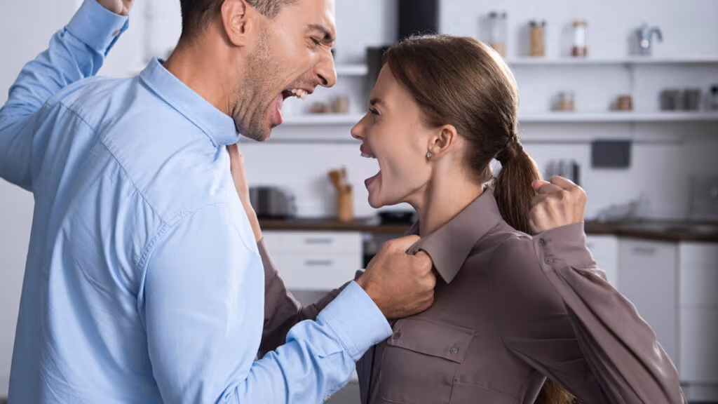 Psicóloga alerta, estas 8 frases destroem qualquer relacionamento aos poucos