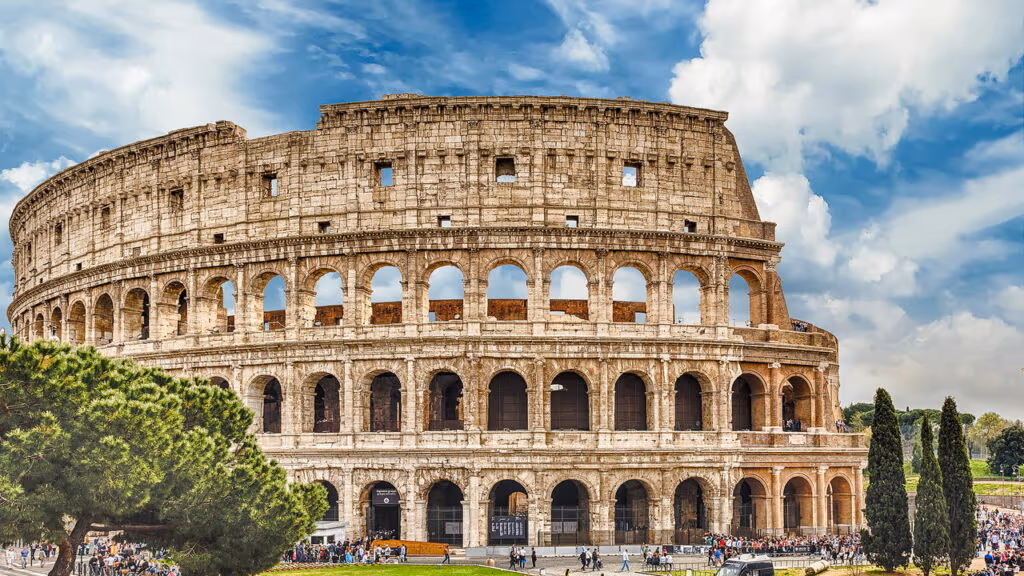 Operadores de turismo recebem multa milionária de autoridade italiana