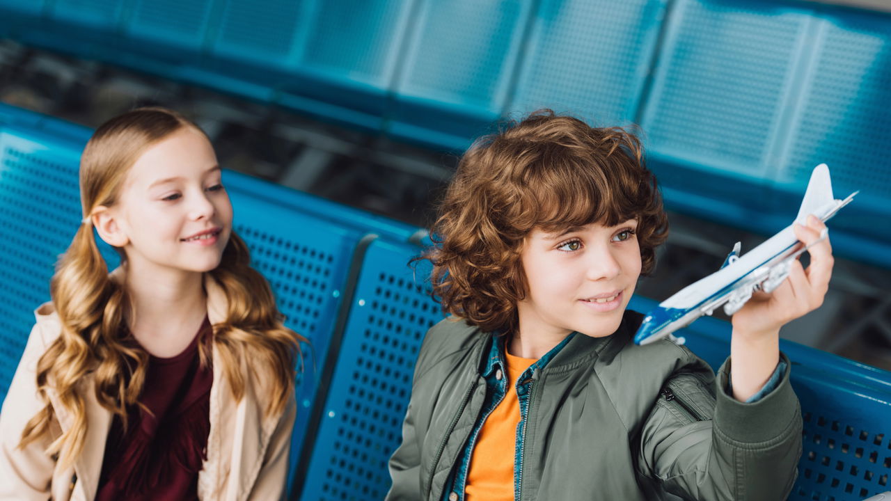 Como planejar uma viagem segura no Aeroporto do Galeão com crianças