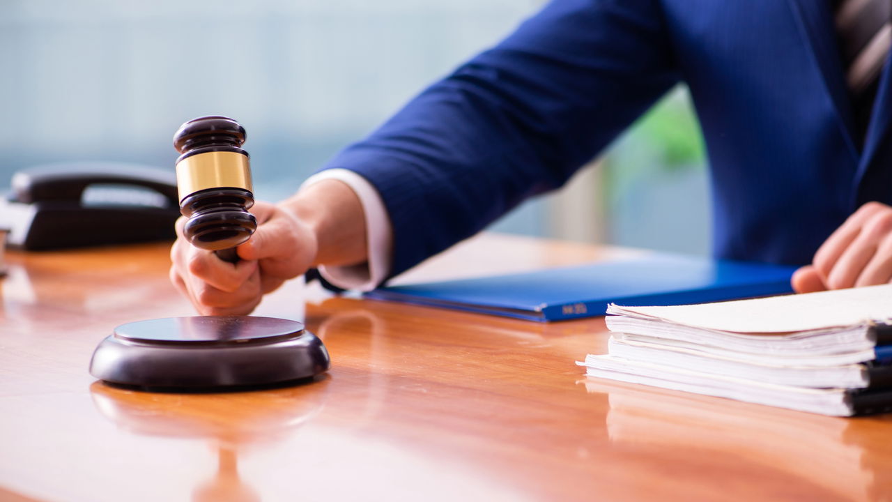 SBT é obrigado a recontratar jornalista com câncer