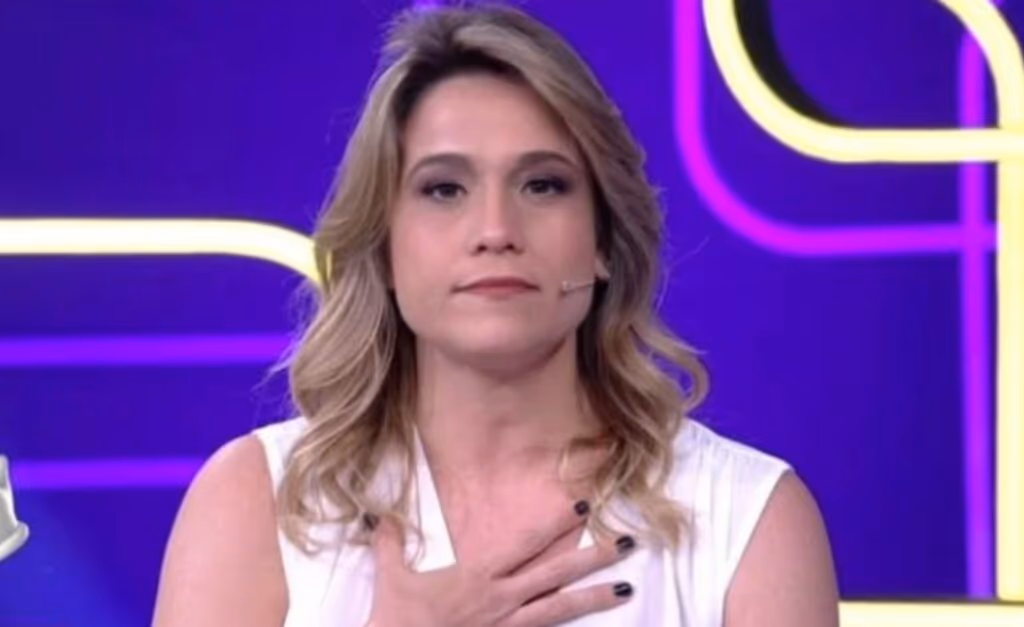 Fernanda Gentil pede emprego para filha de Silvio Santos